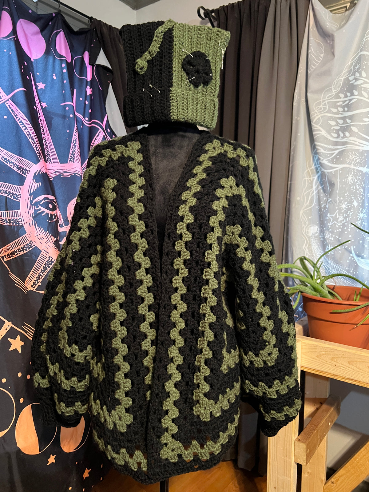 Medusa Cardigan